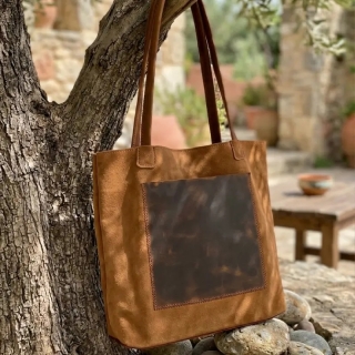 Süet Deri Omuz Çantası | Stil & Modern Tasarım